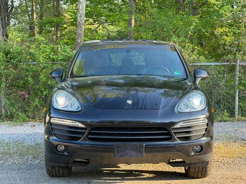 2011 Porsche 958 Cayenne S - Image 2 of 18