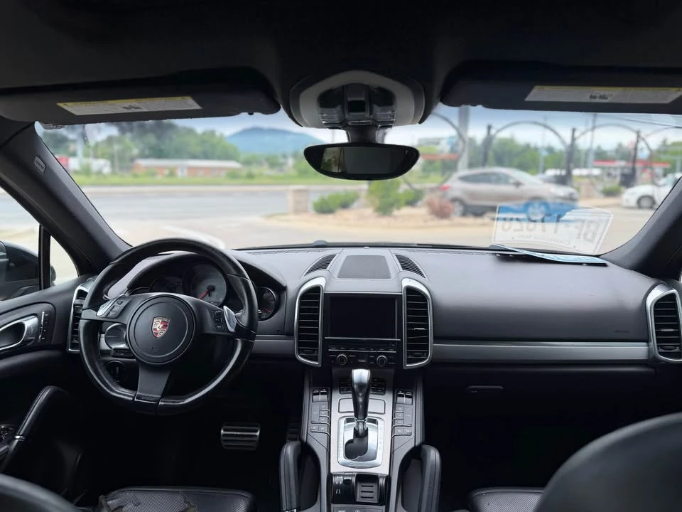 2011 Porsche 958 Cayenne S - Image 10 of 15