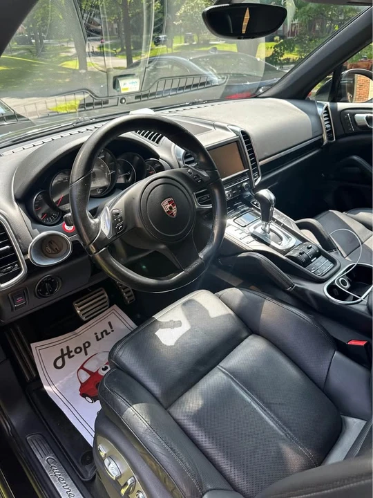 2011 Porsche 958 Cayenne S - Image 5 of 9