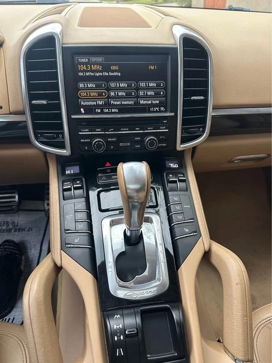 2011 Porsche 958 Cayenne S - Image 18 of 20