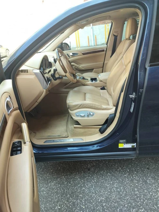 2011 Porsche 958 Cayenne S - Image 9 of 23
