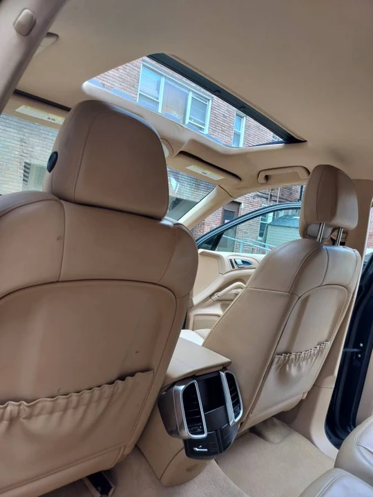 2011 Porsche 958 Cayenne S - Image 5 of 24