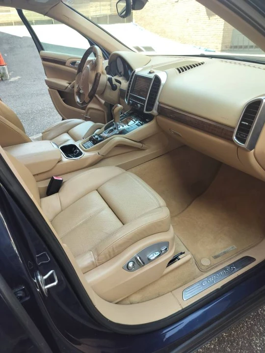2011 Porsche 958 Cayenne S - Image 7 of 23