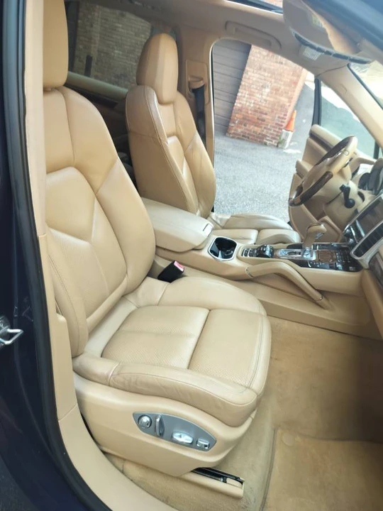 2011 Porsche 958 Cayenne S - Image 8 of 23