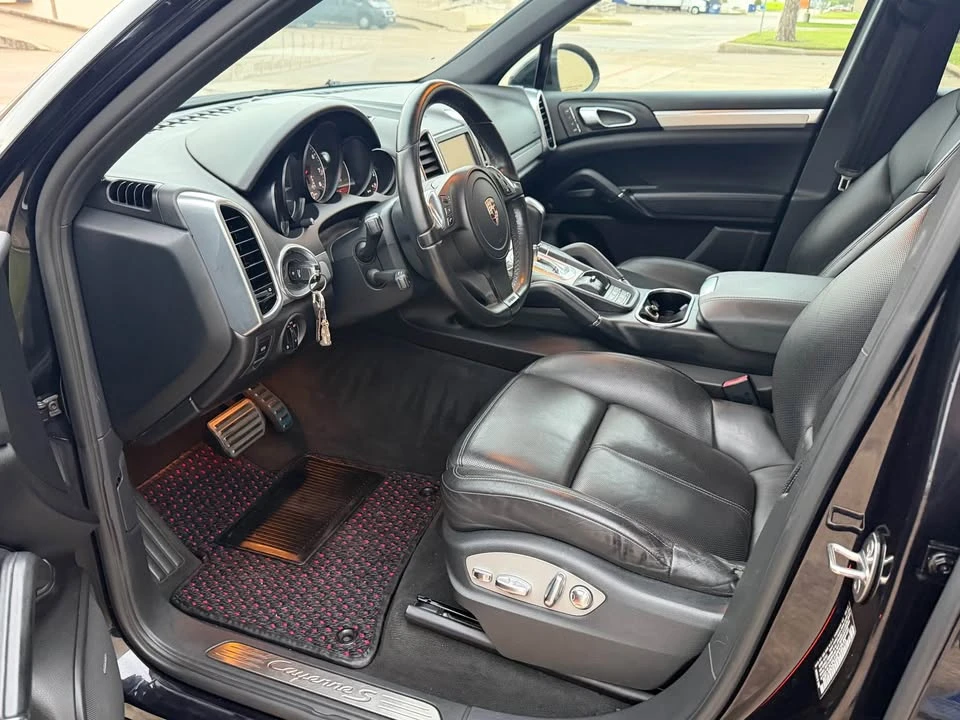 2011 Porsche 958 Cayenne S - Image 7 of 17
