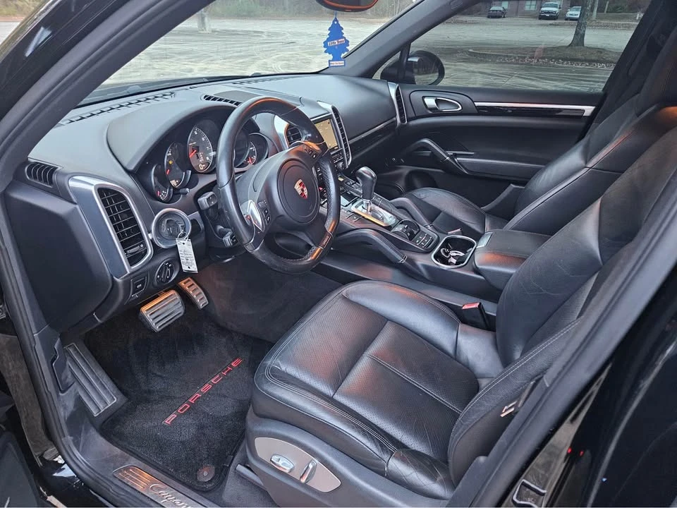 2011 Porsche 958 Cayenne S - Image 8 of 13
