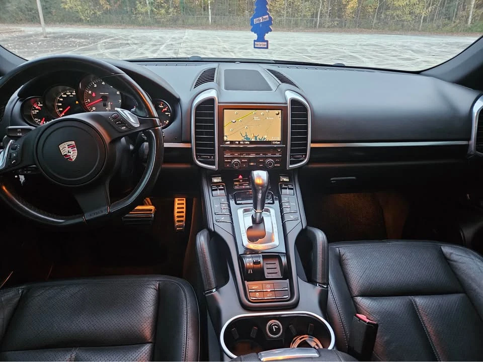2011 Porsche 958 Cayenne S - Image 12 of 13