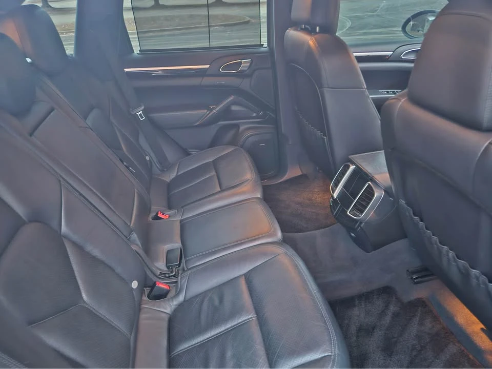 2011 Porsche 958 Cayenne S - Image 10 of 13