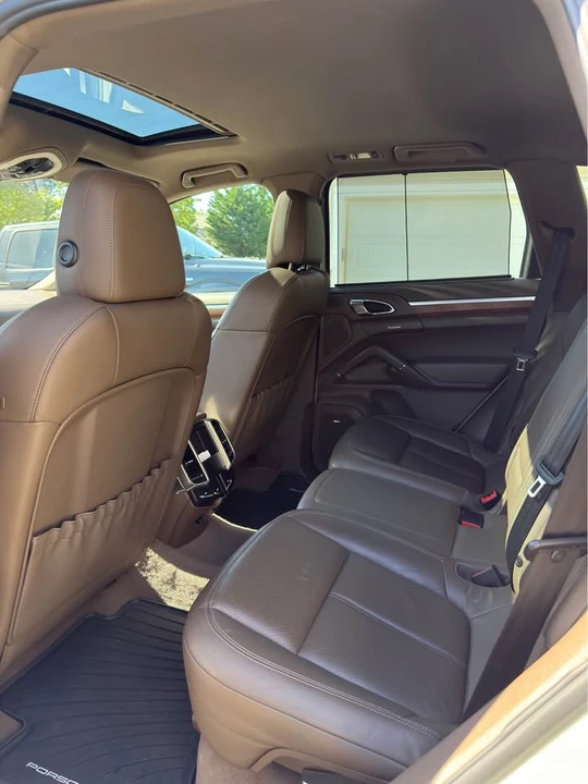 2011 Porsche 958 Cayenne - Image 14 of 15