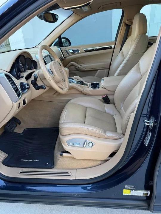 2011 Porsche 958 Cayenne - Image 10 of 17