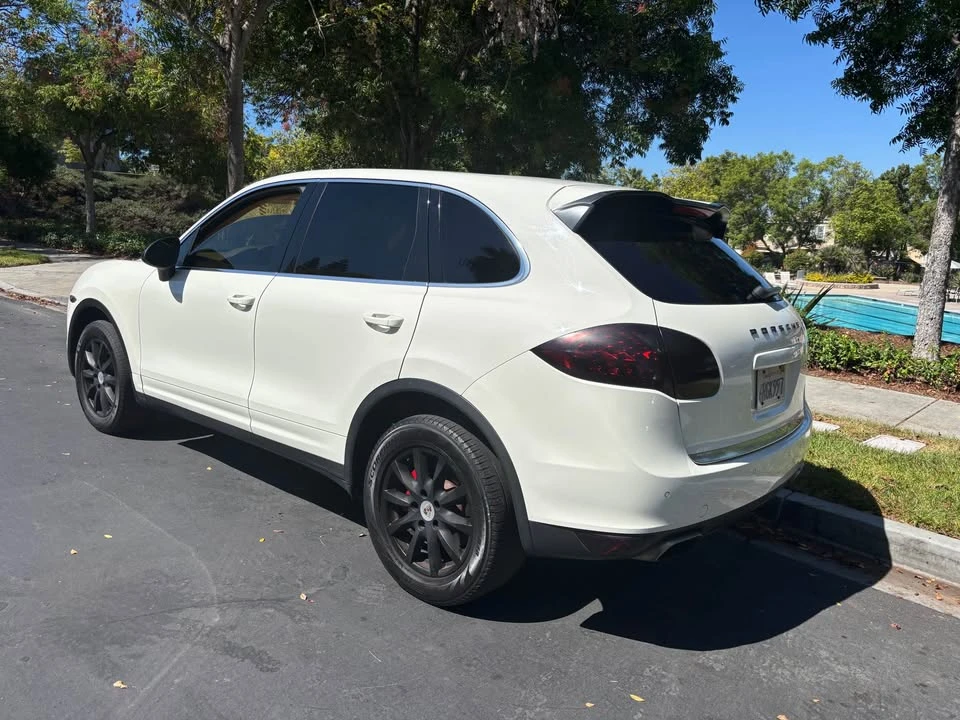 2011 Porsche 958 Cayenne - Image 4 of 13