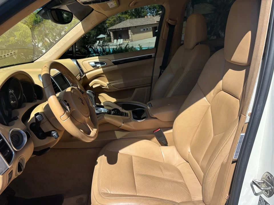 2011 Porsche 958 Cayenne - Image 11 of 13