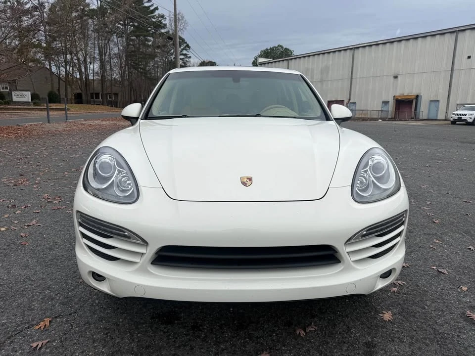 2011 Porsche 958 Cayenne - Image 2 of 19