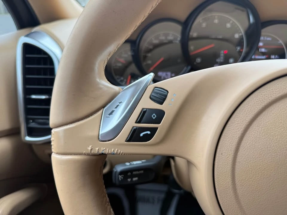 2011 Porsche 958 Cayenne - Image 12 of 19