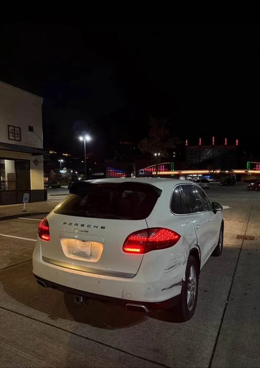 2011 Porsche 958 Cayenne - Image 6 of 12