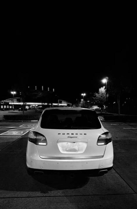 2011 Porsche 958 Cayenne - Image 5 of 12