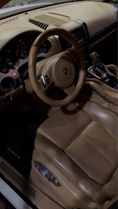 2011 Porsche 958 Cayenne - Image 7 of 12