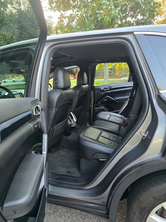 2011 Porsche 958 Cayenne - Image 16 of 19