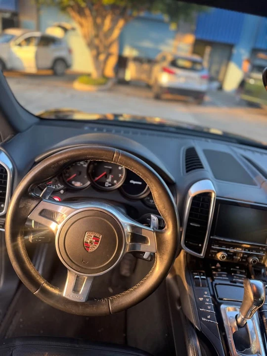 2011 Porsche 958 Cayenne - Image 12 of 13
