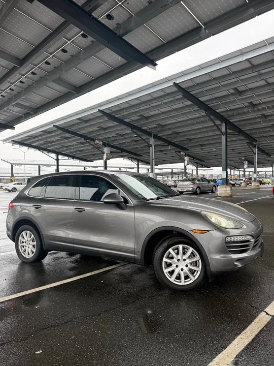 2011 Porsche 958 Cayenne - Image 4 of 16