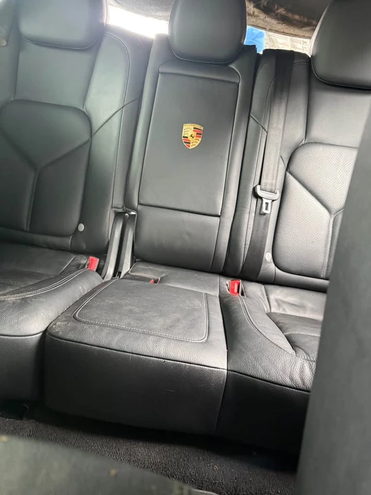 2011 Porsche 958 Cayenne - Image 13 of 16