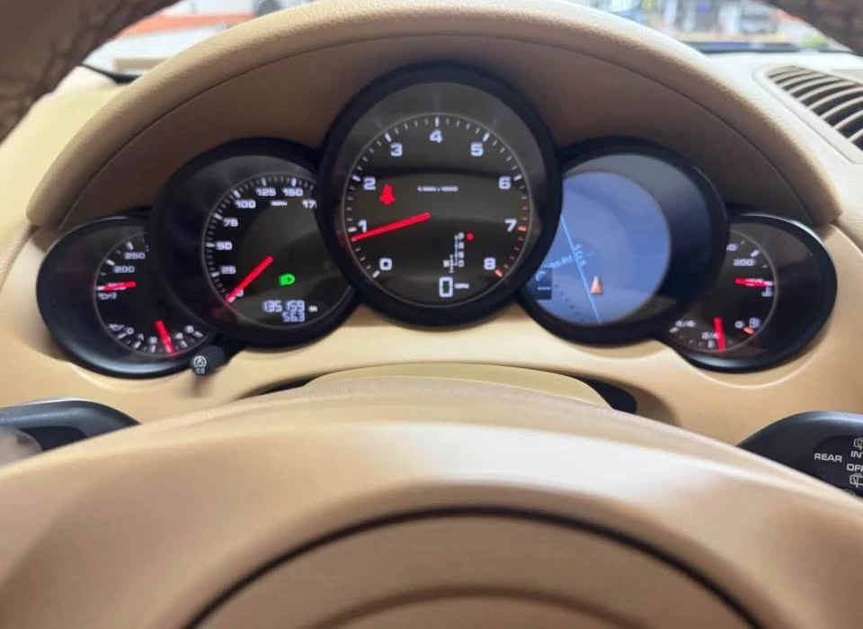 2011 Porsche 958 Cayenne - Image 9 of 9
