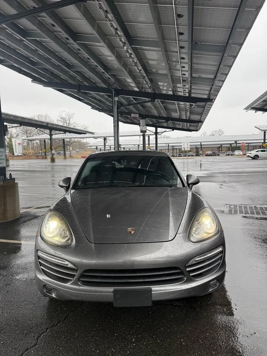 2011 Porsche 958 Cayenne - Image 9 of 16
