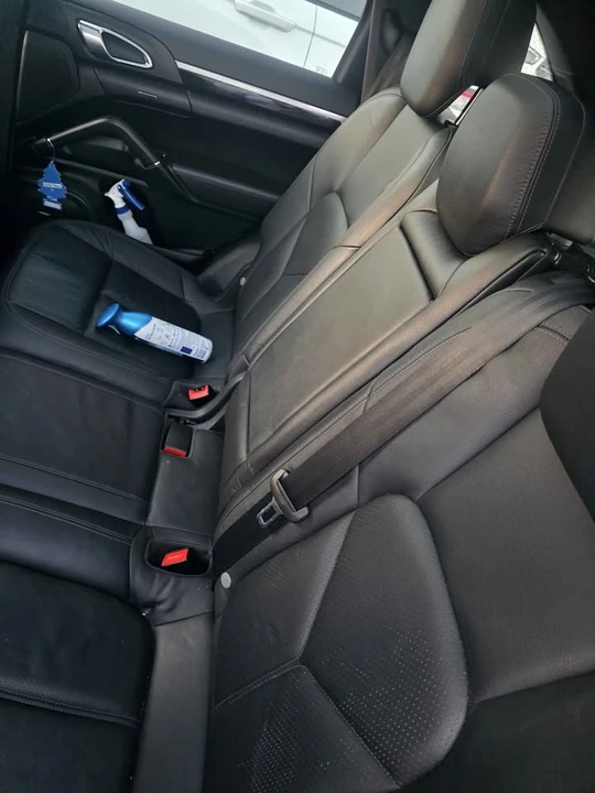 2011 Porsche 958 Cayenne S - Image 14 of 20