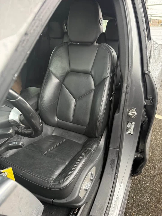 2011 Porsche 958 Cayenne - Image 12 of 16