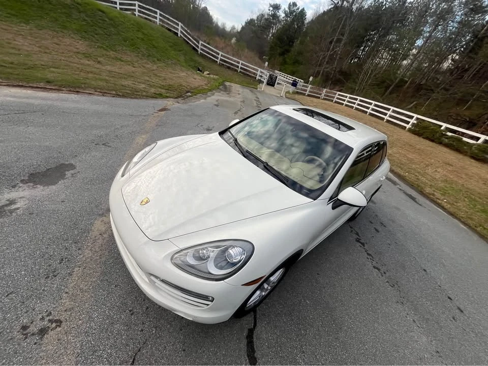 2011 Porsche 958 Cayenne - Image 12 of 15