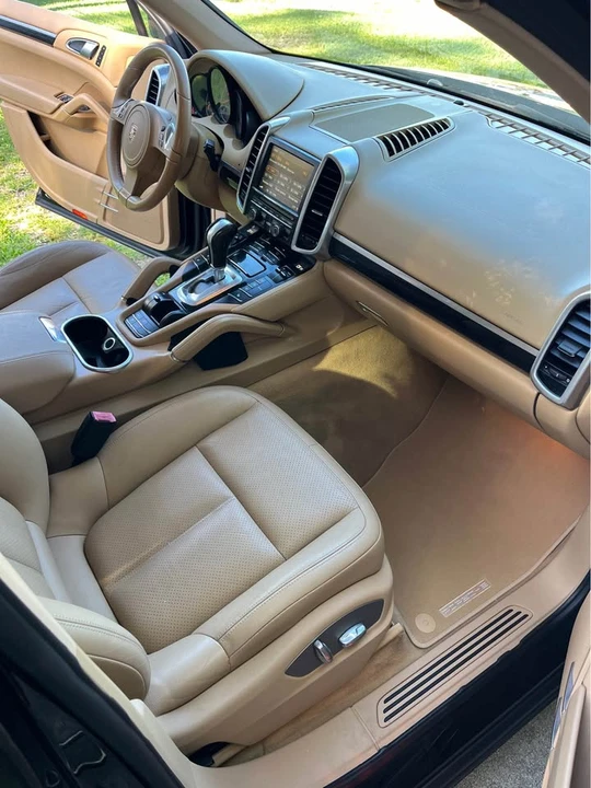 2011 Porsche 958 Cayenne - Image 7 of 11