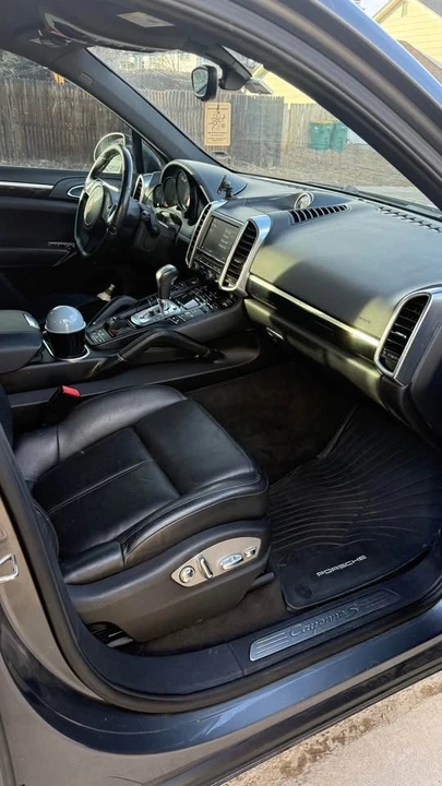 2011 Porsche 958 Cayenne - Image 7 of 10