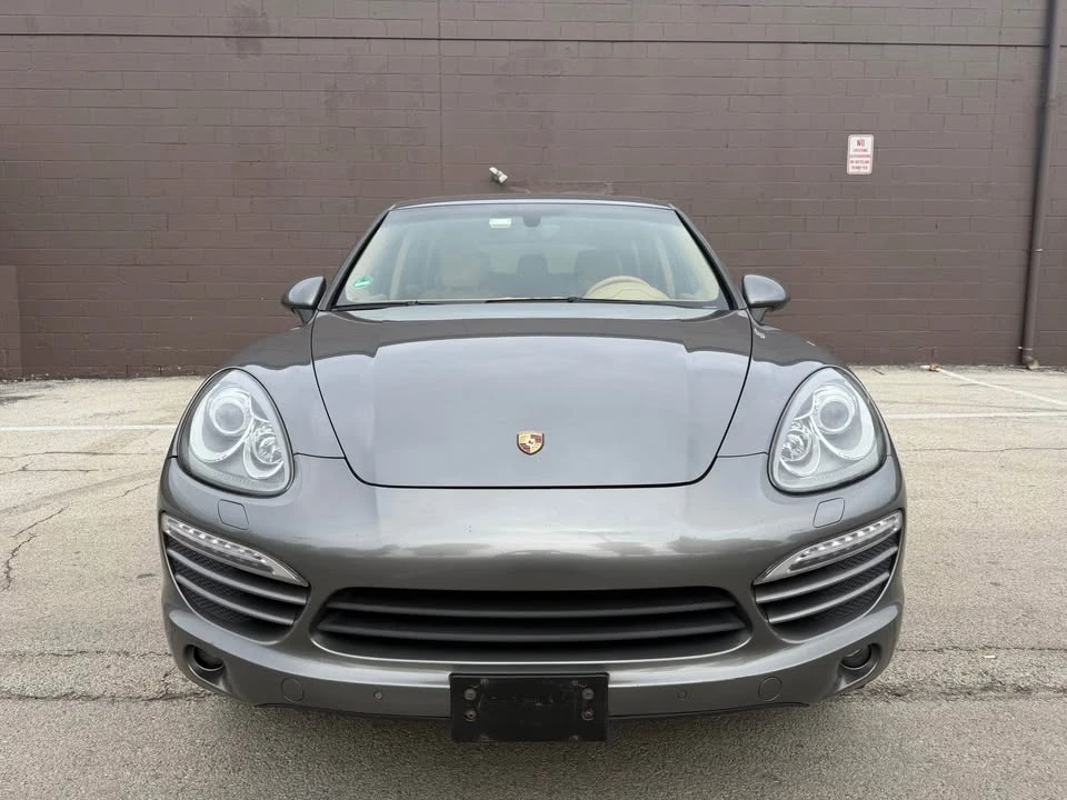 2011 Porsche 958 Cayenne - Image 2 of 13