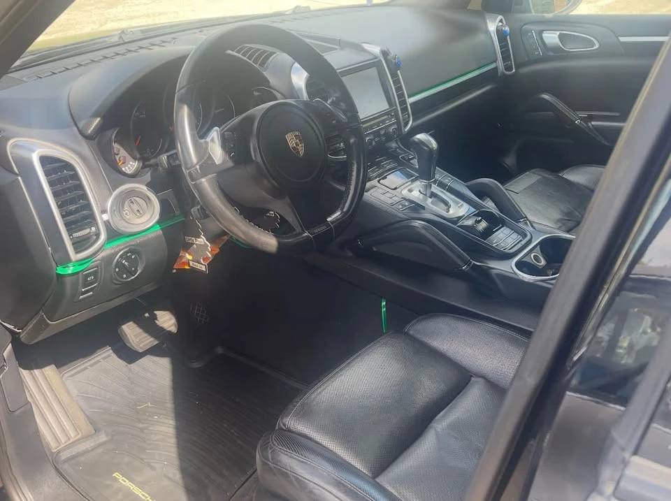 2011 Porsche 958 Cayenne - Image 14 of 14