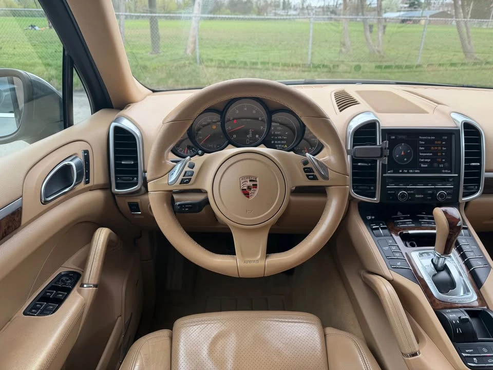 2011 Porsche 958 Cayenne - Image 12 of 13