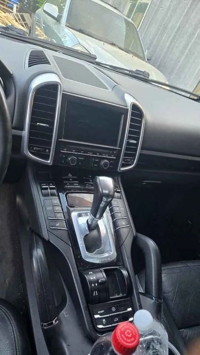 2011 Porsche 958 Cayenne - Image 7 of 10