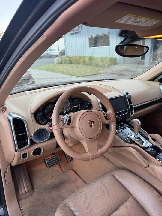 2011 Porsche 958 Cayenne - Image 3 of 9