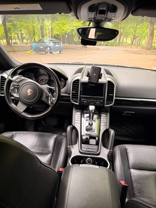 2011 Porsche 958 Cayenne - Image 11 of 15
