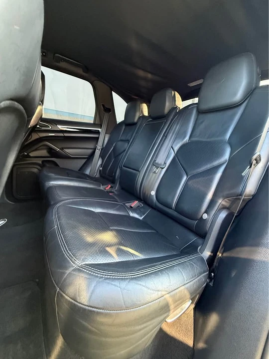2011 Porsche 958 Cayenne - Image 15 of 18