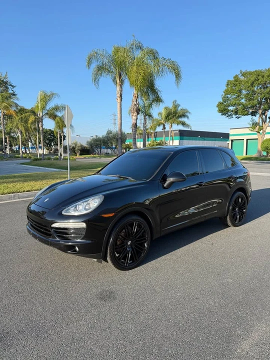 2011 Porsche 958 Cayenne - Image 3 of 18