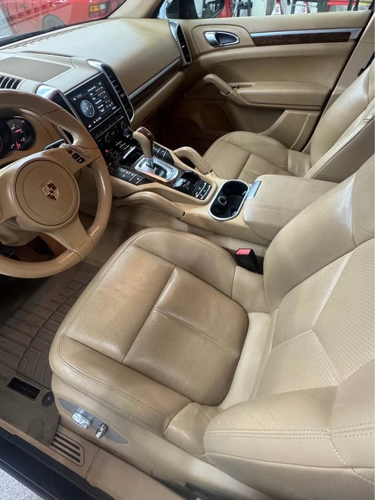 2011 Porsche 958 Cayenne - Image 7 of 8