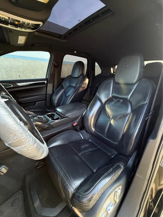 2011 Porsche 958 Cayenne - Image 12 of 18