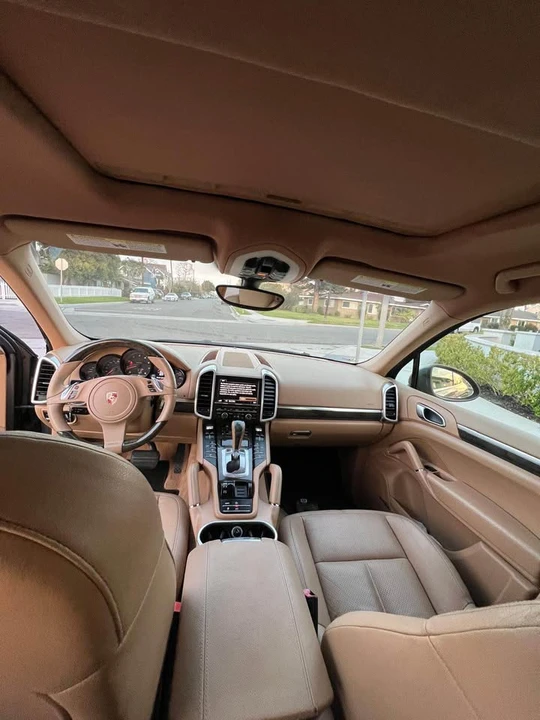2011 Porsche 958 Cayenne - Image 7 of 10