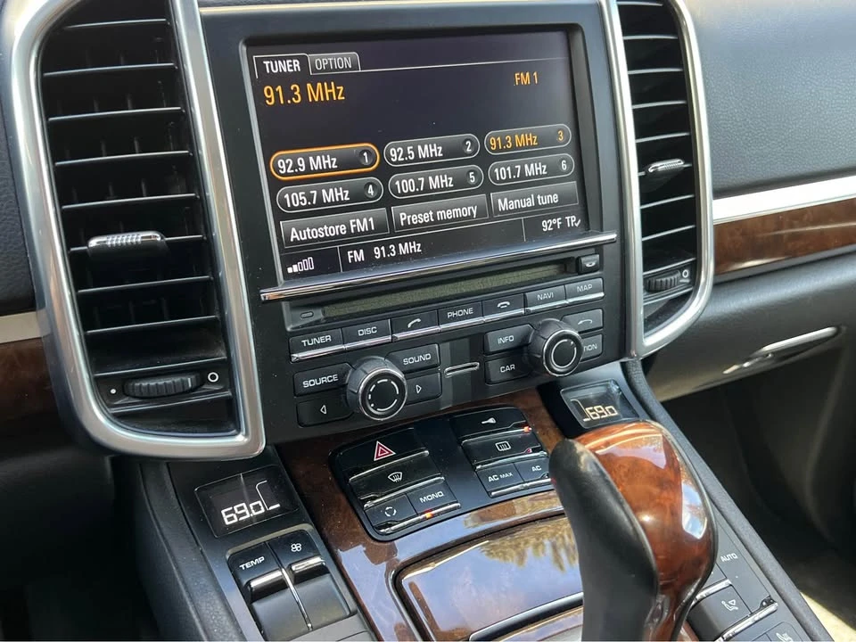 2011 Porsche 958 Cayenne - Image 14 of 20