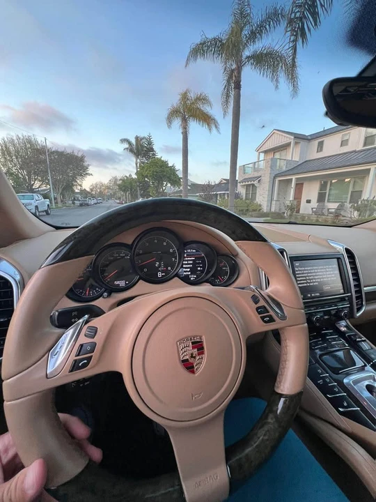 2011 Porsche 958 Cayenne - Image 3 of 10