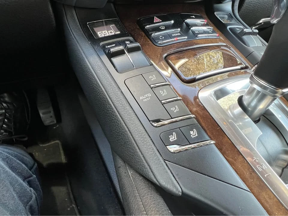 2011 Porsche 958 Cayenne - Image 19 of 20