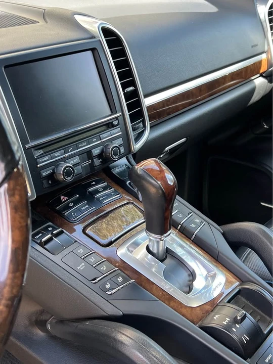 2011 Porsche 958 Cayenne - Image 9 of 20