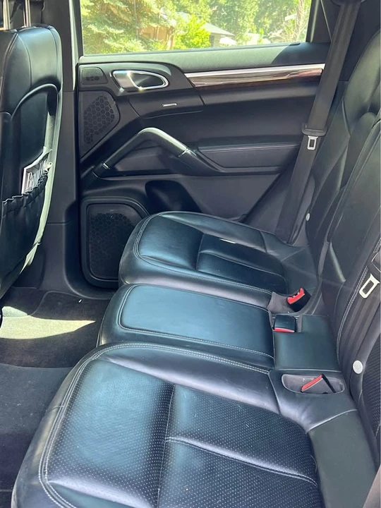 2011 Porsche 958 Cayenne - Image 7 of 20