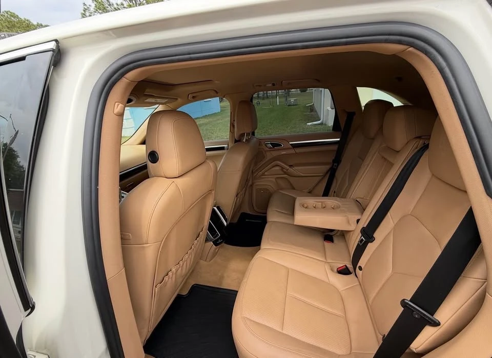 2011 Porsche 958 Cayenne - Image 6 of 7