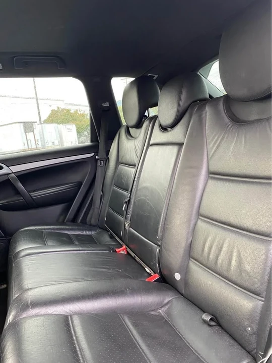 2011 Porsche 958 Cayenne - Image 10 of 11
